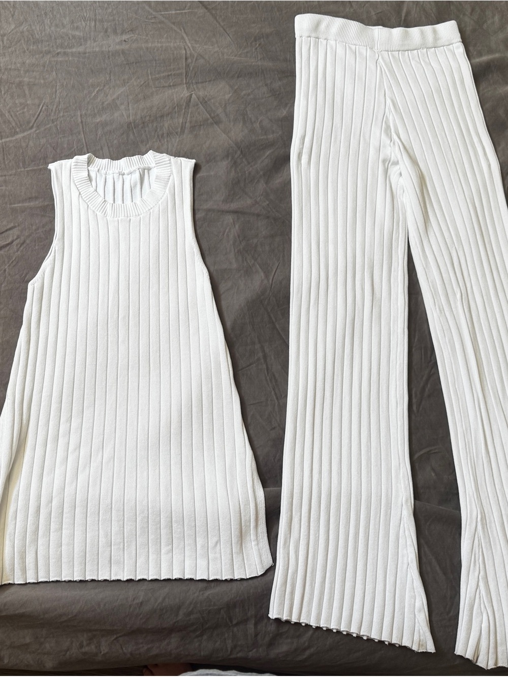 Source Unknown Cream Ribbed Wide-Leg Pants with Sleeveless Knit Top Set